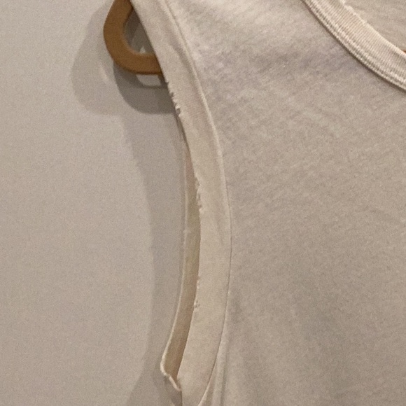 NWOT. The Great Ivory 100% Cotton raw edge A line loose fitting tank top. - Picture 4 of 5